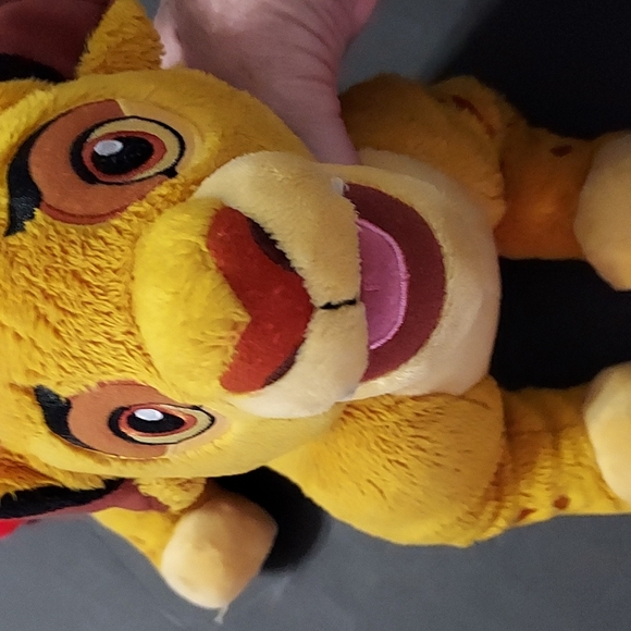 Simba Lion King Stuffed Animal. 13 in.Wx14in.H.GUC. - Picture 3 of 7